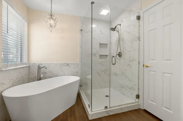 $435,000 | 27 North Queenscliff Circle, The Woodlands, TX 77382