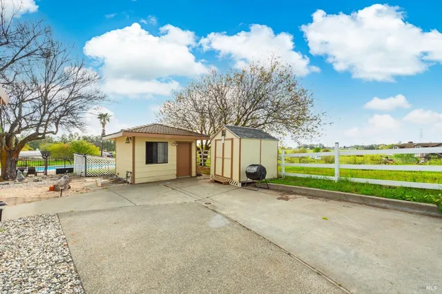 $1,325,000 | 4265 Summerwood Court, Vacaville, CA 95688