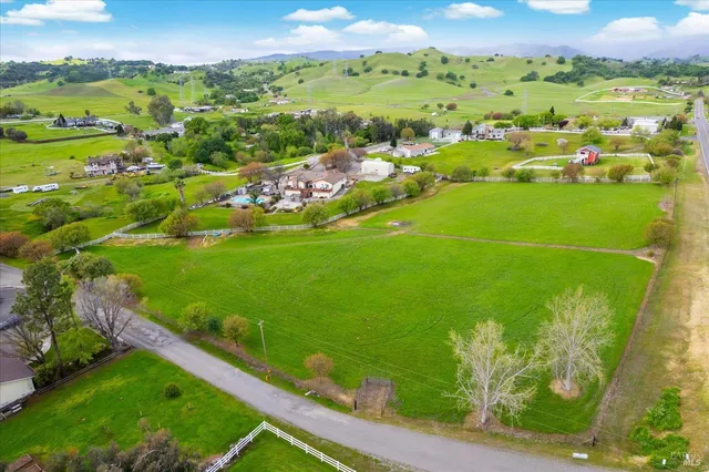 $1,325,000 | 4265 Summerwood Court, Vacaville, CA 95688