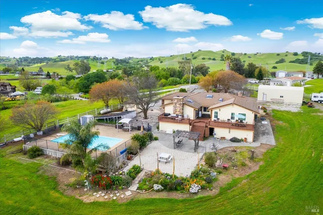 $1,325,000 | 4265 Summerwood Court, Vacaville, CA 95688