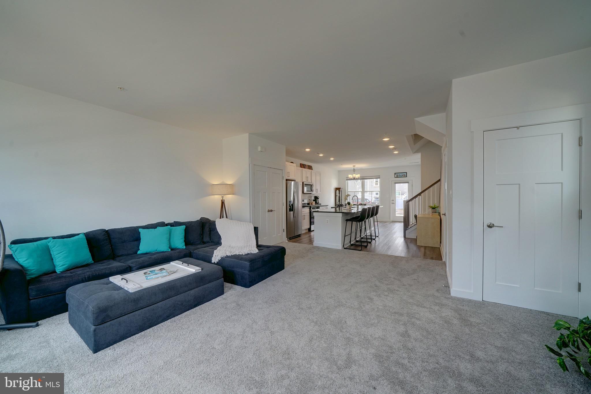 411 Gillespie Drive Frederick, MD 21702 - Photo 2 of 59