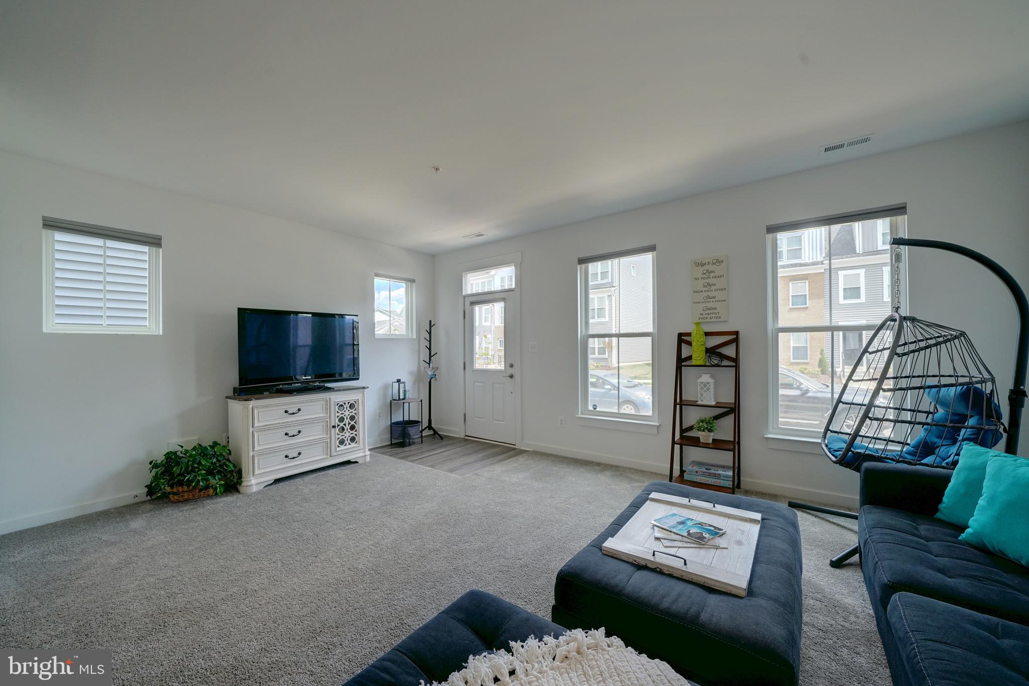 411 Gillespie Drive Frederick, MD 21702 - Photo 10 of 59