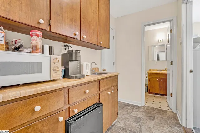 $379,000 | 328 Hillcrest Drive, Laurens, SC 29360