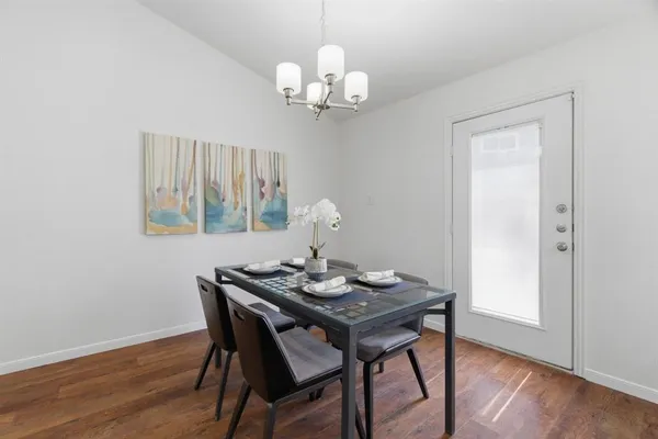 $385,000 | 404 Knoll Wood Court, Euless, TX 76039