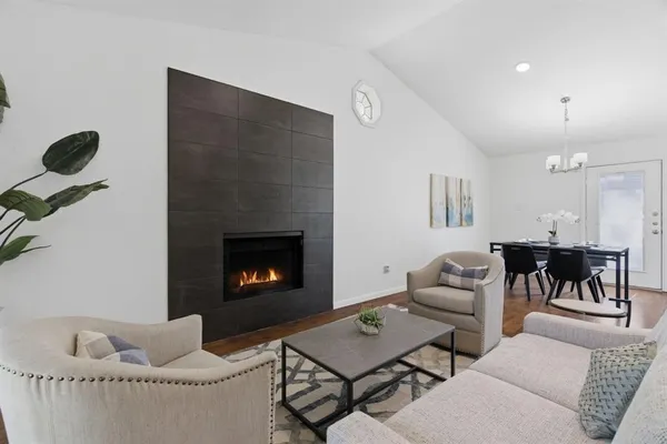 $385,000 | 404 Knoll Wood Court, Euless, TX 76039