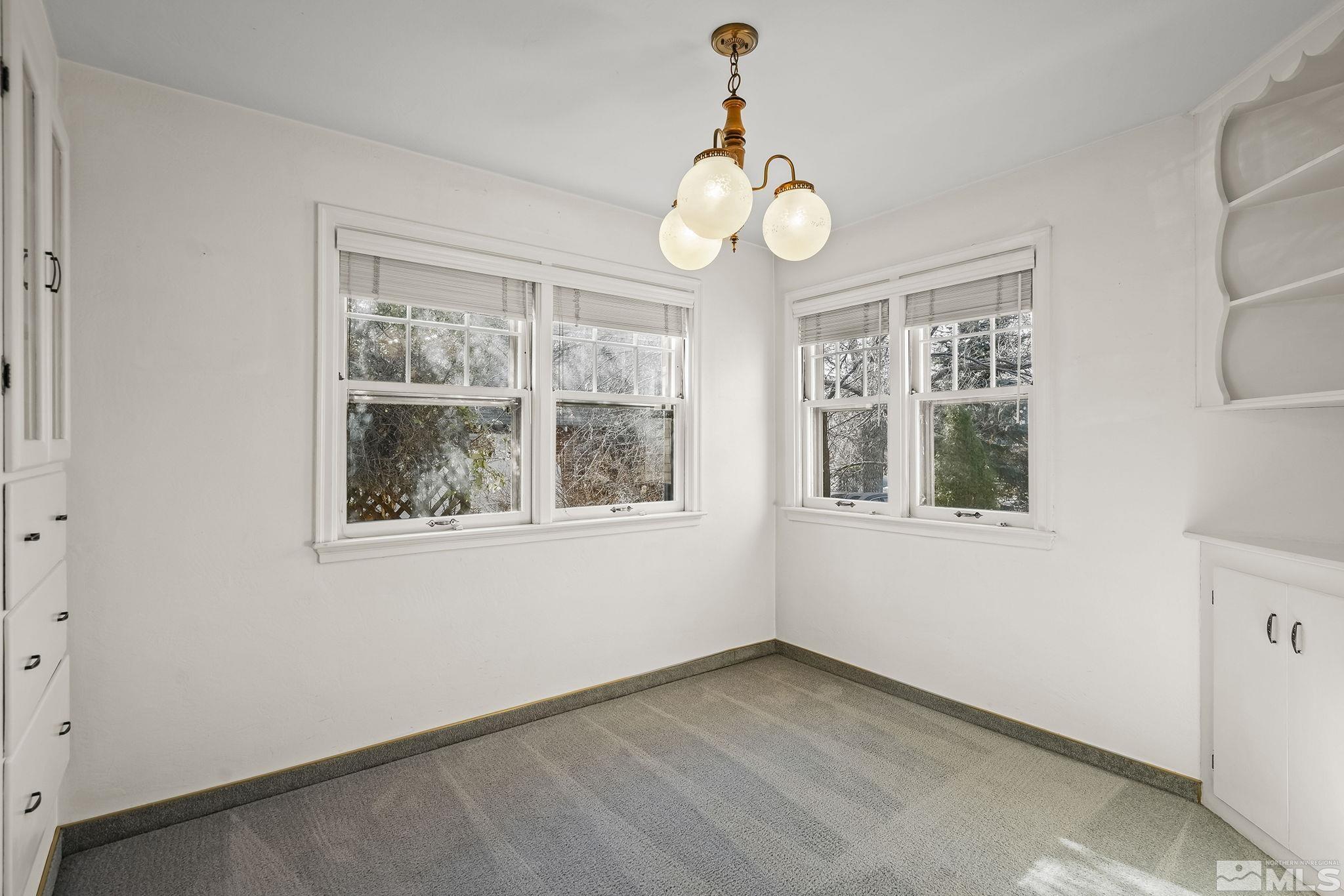 828 Washington Street Reno, NV 89503 - Photo 11 of 35 Photo 11