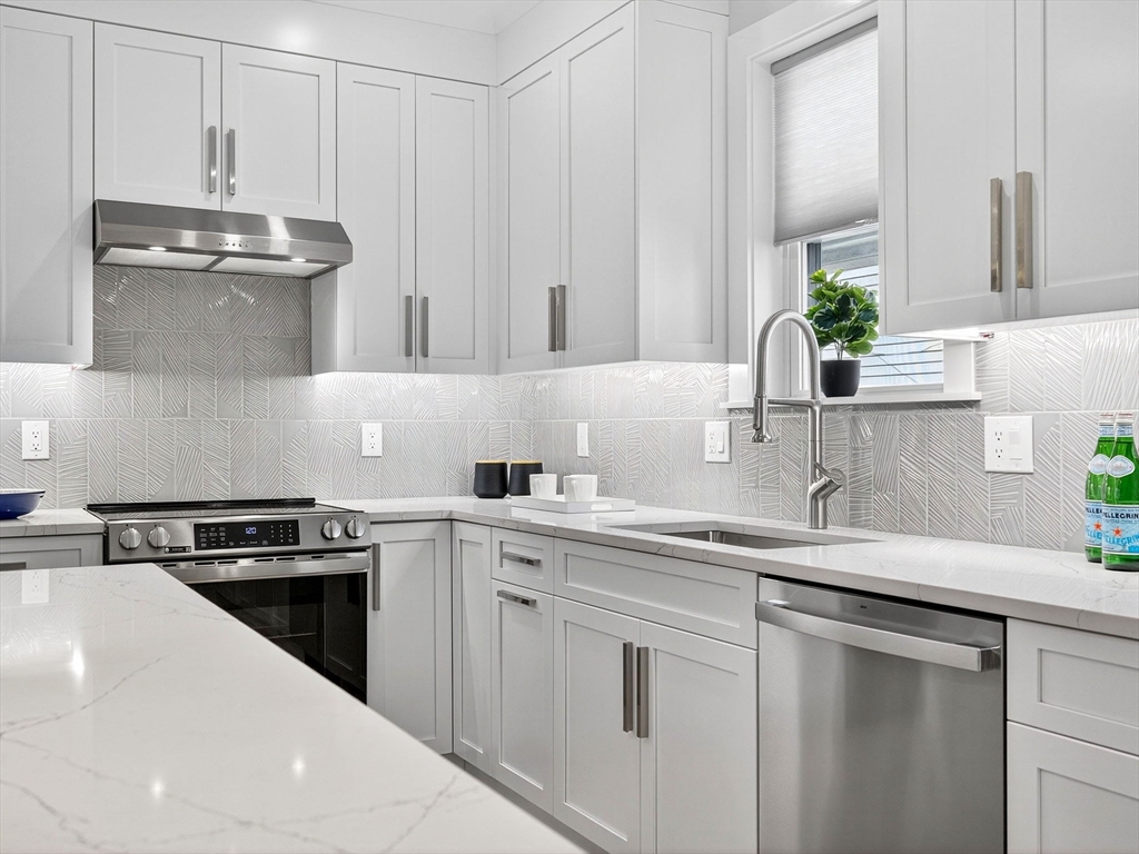 175 School Street, Unit 2 Boston, MA 02119 - Photo 12 of 29