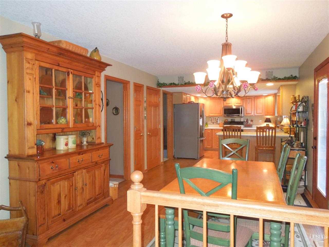 6809 Mapleton Drive Fort Wayne, IN 46845 - Photo 10 of 24 Gallery Image 10
