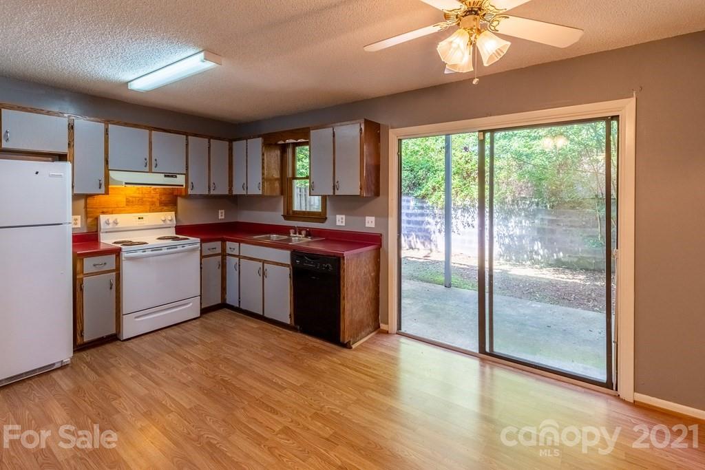 20 East Raccoon Ridge, Unit 6A Sylva, NC 28779 - Photo 8 of 37 Gallery Image 8
