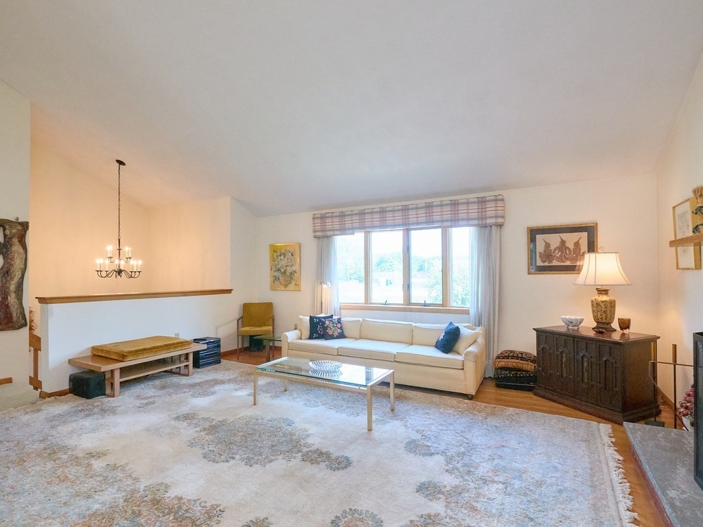 12 Shelley Road Arlington, MA 02476 - Photo 6 of 36 Gallery Image 6