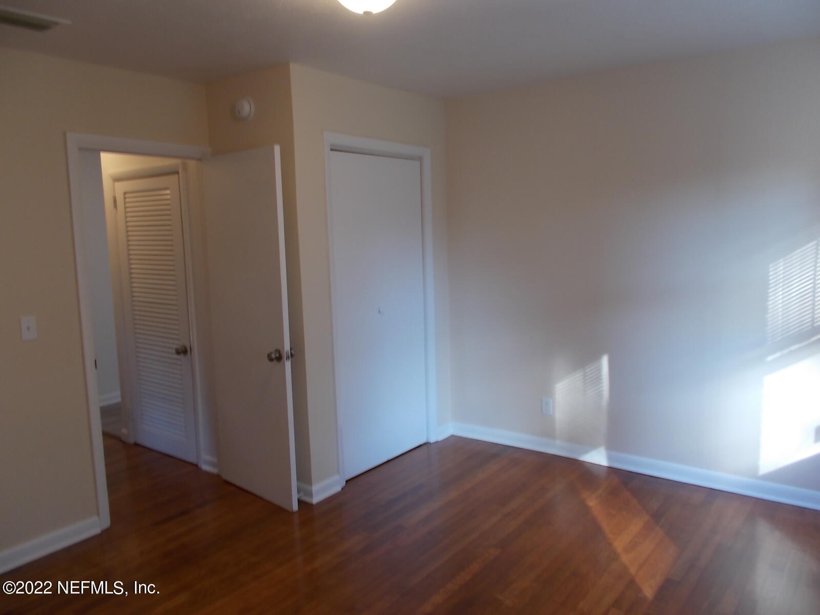 5738 Cruz Road Jacksonville, FL 32207 - Photo 18 of 22 Owner's Bedroom 2