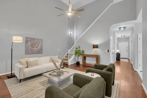 $517,000 | 332 Normandy Circle, Nashville, TN 37209