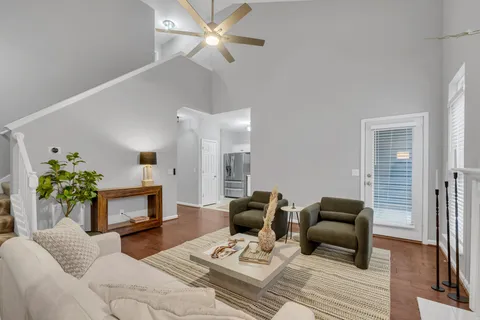 $517,000 | 332 Normandy Circle, Nashville, TN 37209