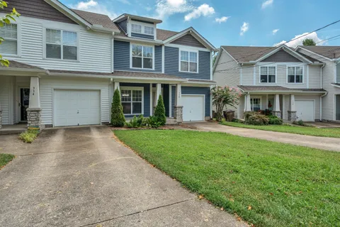$517,000 | 332 Normandy Circle, Nashville, TN 37209