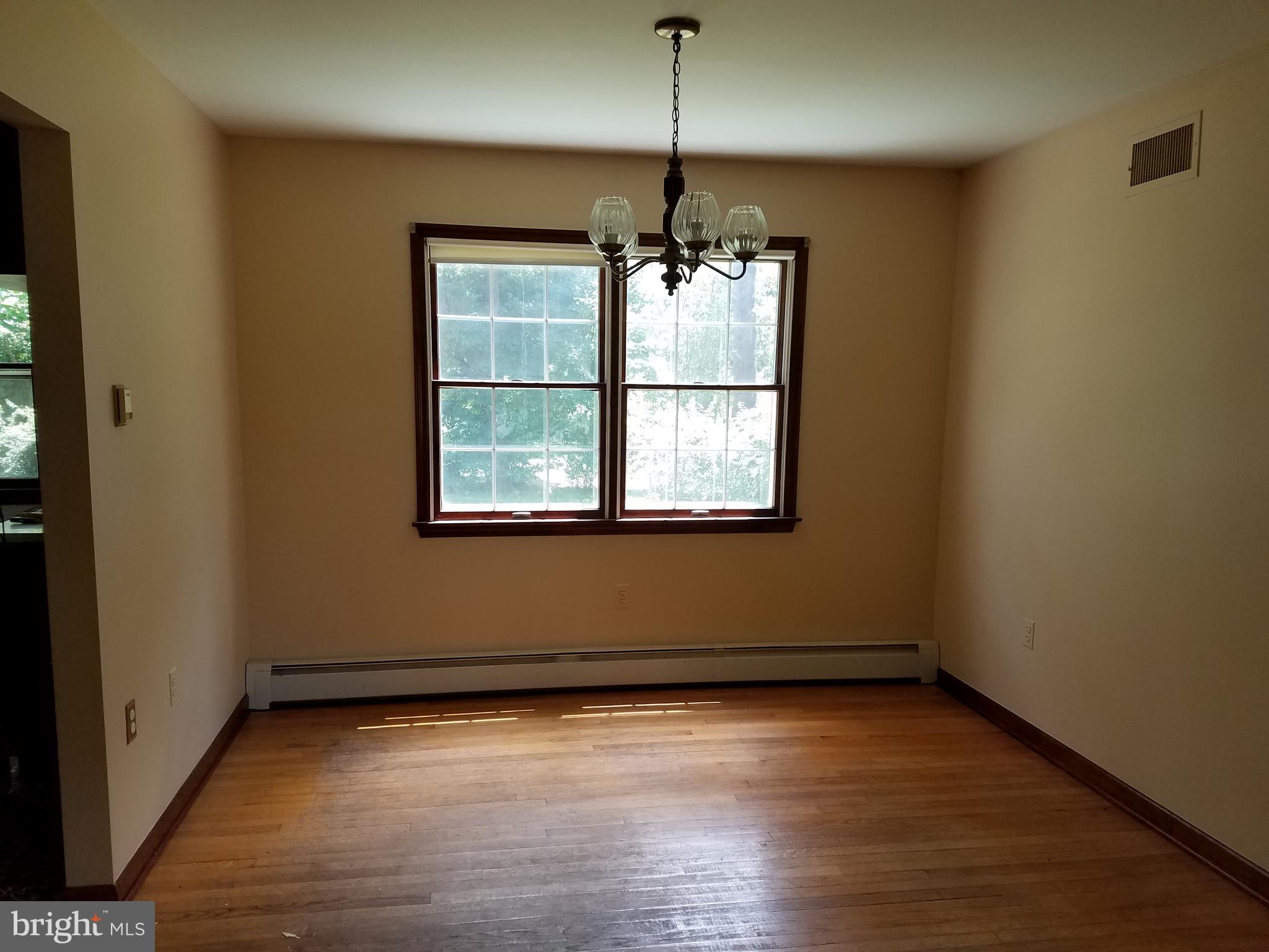 6 South Middlebush Road Somerset, NJ 08873 - Photo 5 of 24