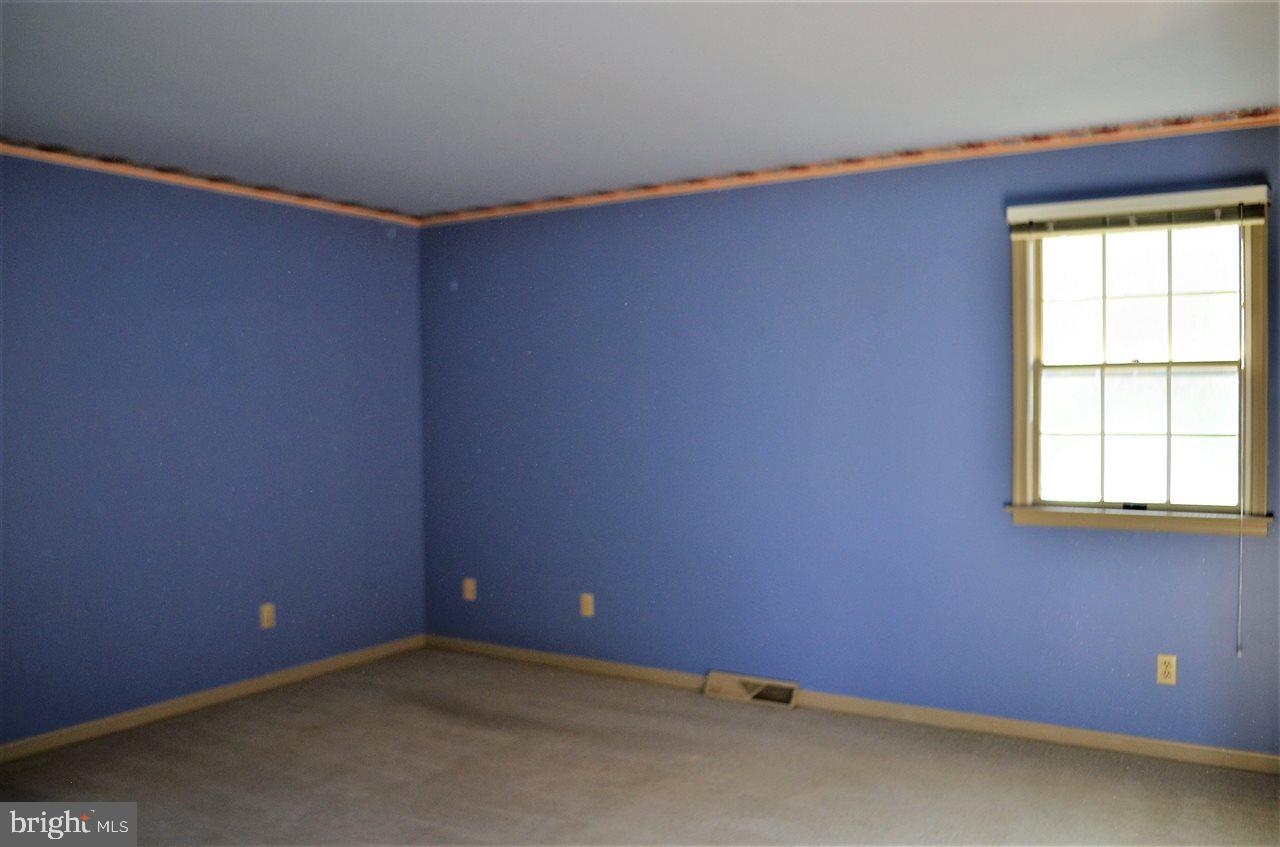 220 Blymire Road Dallastown, PA 17313 - Photo 18 of 35 Gallery Image 18