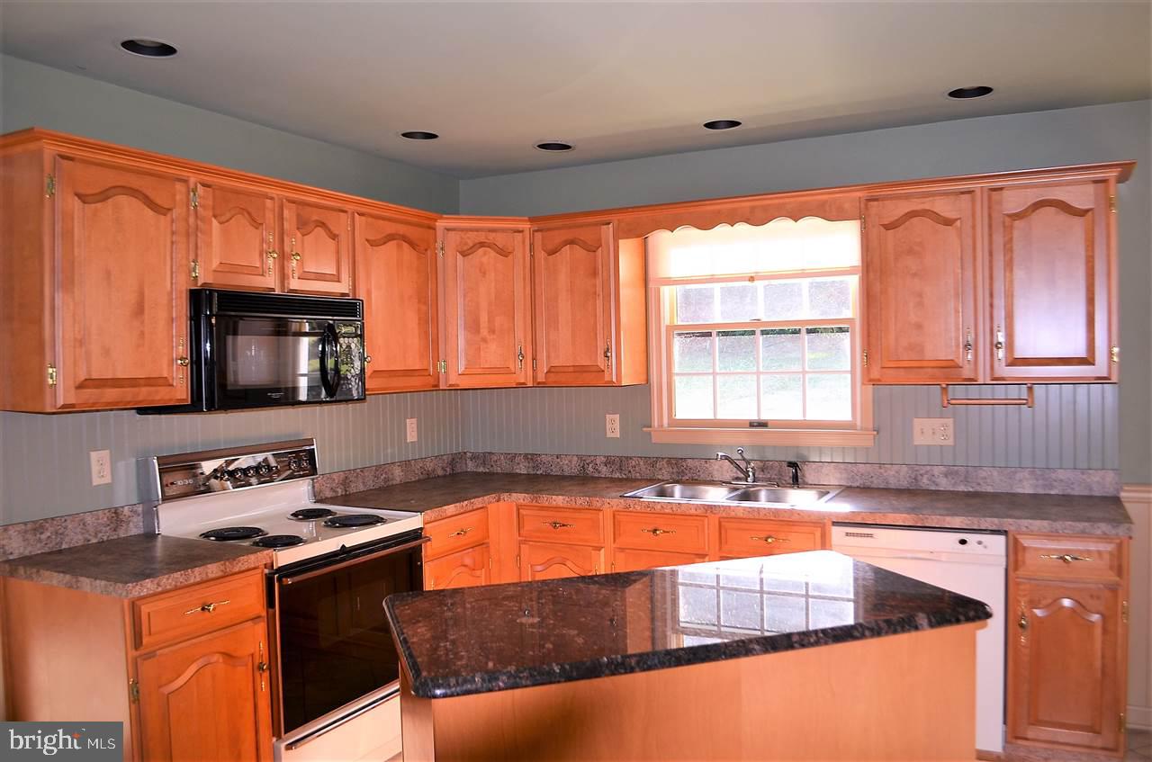 220 Blymire Road Dallastown, PA 17313 - Photo 9 of 35 Gallery Image 9