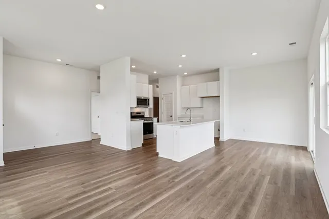 $289,990 | 6481 Juniper Drive, Wonder Lake, IL 60097