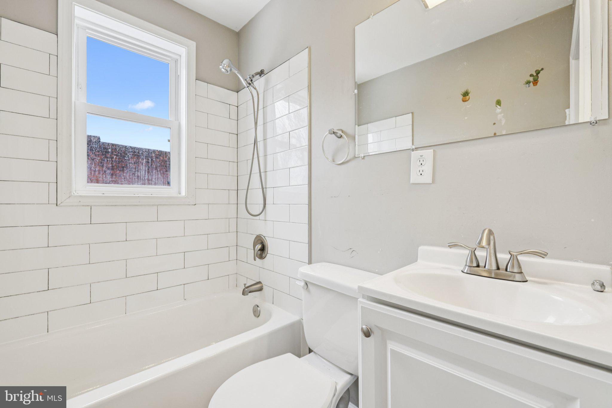 1044 Ellicott Driveway Baltimore, MD 21216 - Photo 12 of 24 Upper Level Full Bathroom