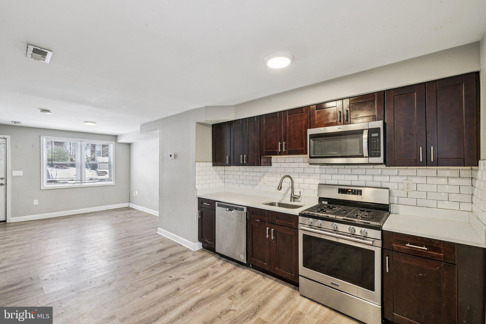 1044 Ellicott Driveway Baltimore, MD 21216 - Photo 6 of 24 Kitchen