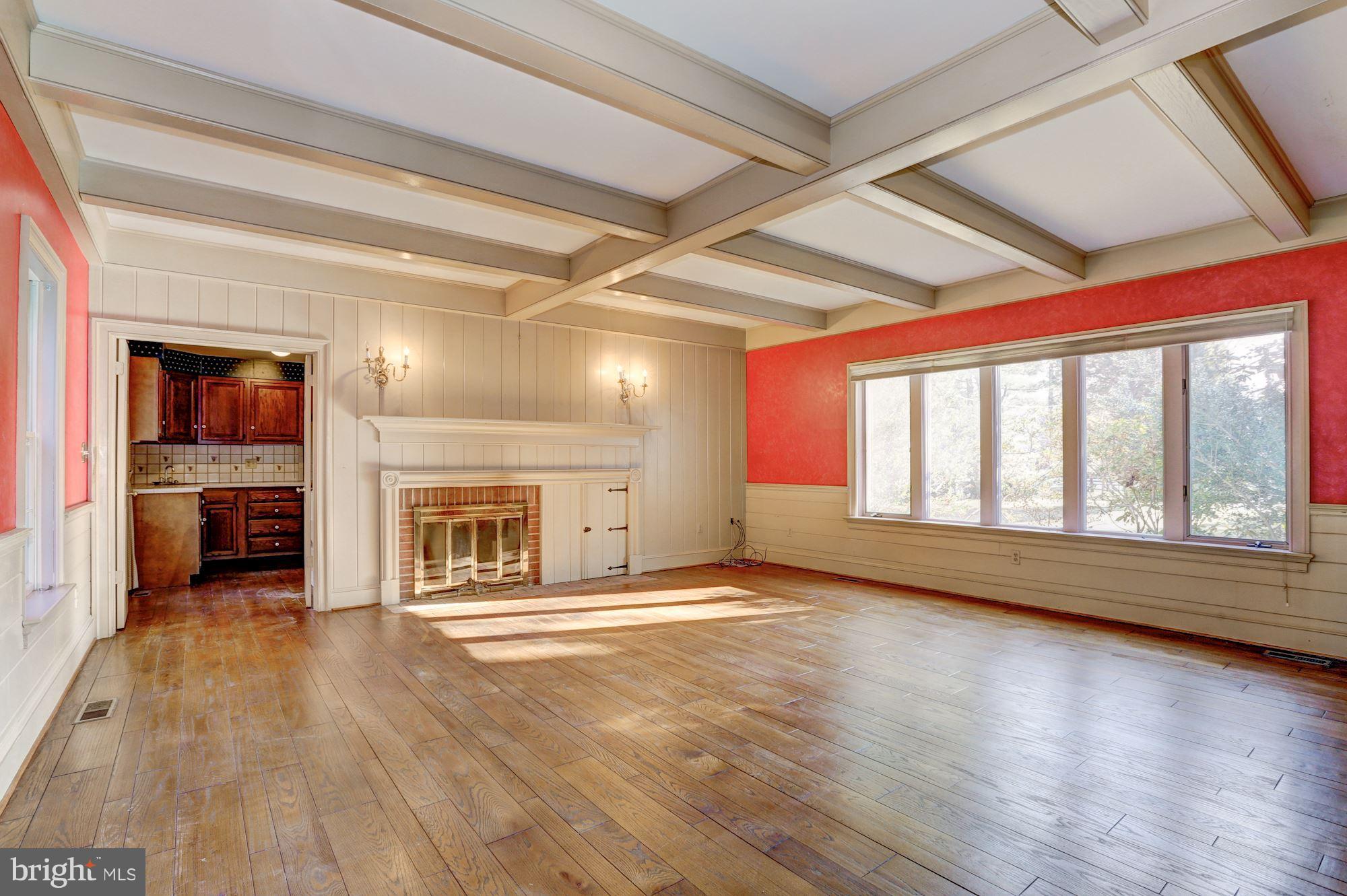 15011 Springfield Road Darnestown, MD 20874 - Photo 14 of 30 Family Room