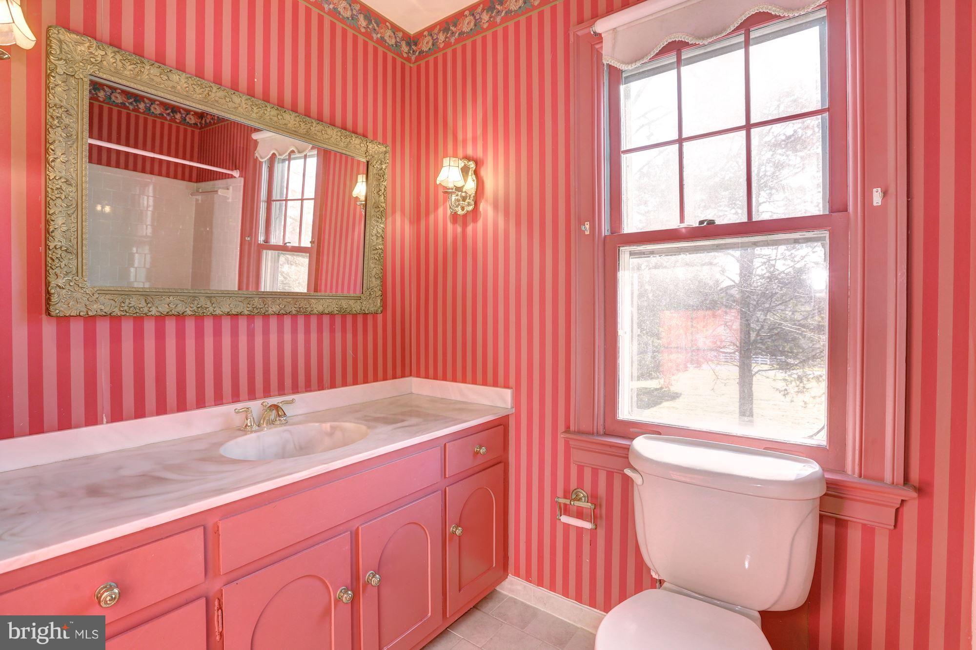 15011 Springfield Road Darnestown, MD 20874 - Photo 19 of 30 Bath