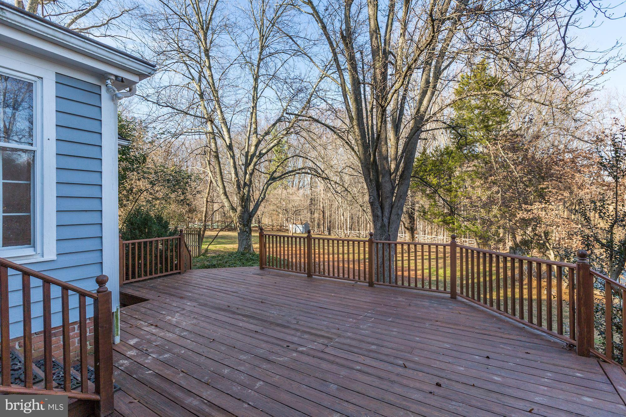 15011 Springfield Road Darnestown, MD 20874 - Photo 27 of 30 Large Deck