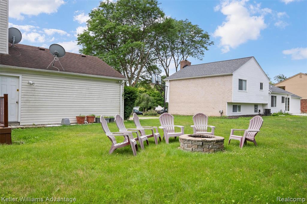 5016 Patrick Road West Bloomfield, MI 48322 - Photo 59 of 71 Gallery Image 59