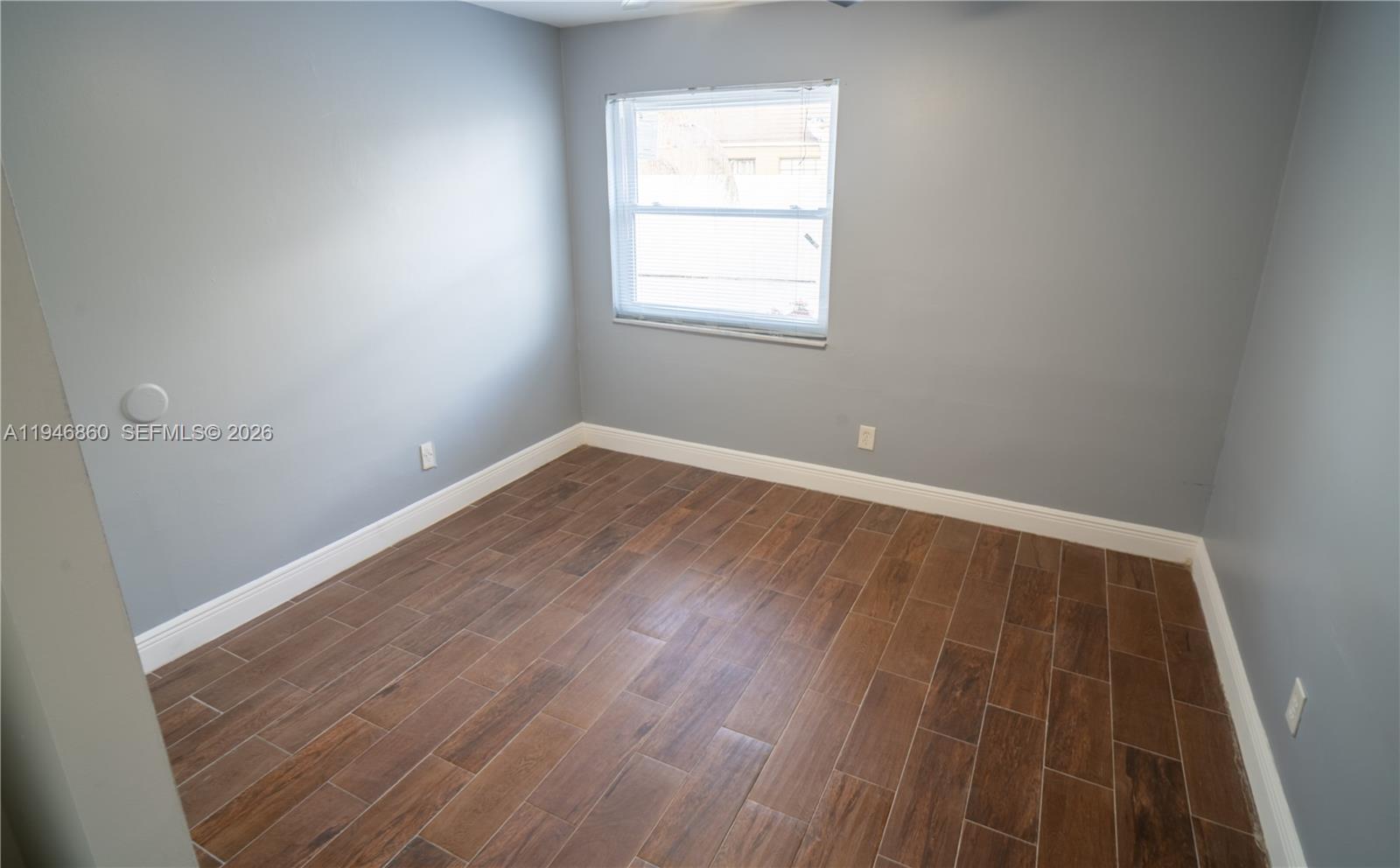 2421 Southwest 84th Terrace Miramar, FL 33025 - Photo 18 of 32