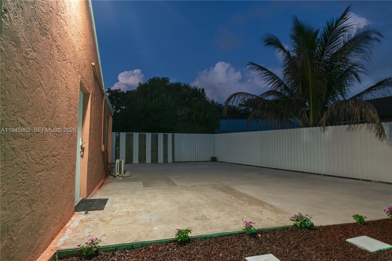 2421 Southwest 84th Terrace Miramar, FL 33025 - Photo 30 of 32