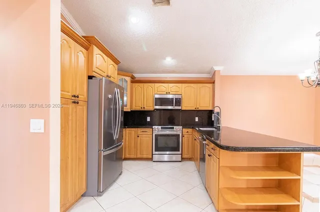 $579,900 | 2421 Southwest 84th Terrace, Miramar, FL 33025