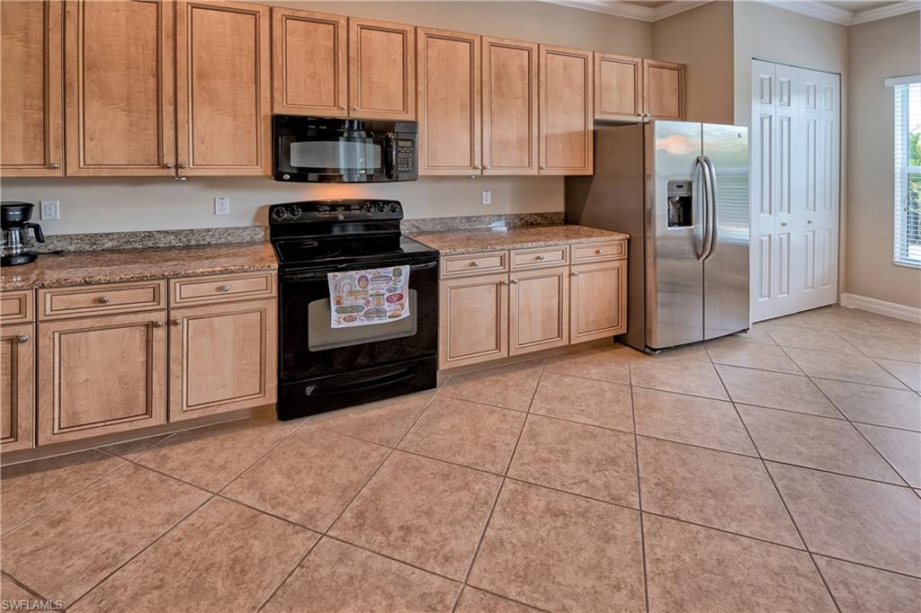 6623 Monterey Point Naples, FL 34105 - Photo 8 of 34