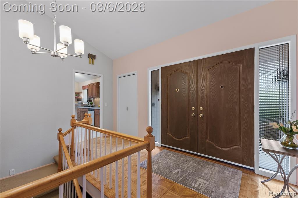 33420 Quaker Valley Road Farmington Hills, MI 48331 - Photo 8 of 32