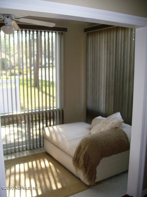 2215 Southampton Road Jacksonville, FL 32207 - Photo 6 of 14 sunroom2
