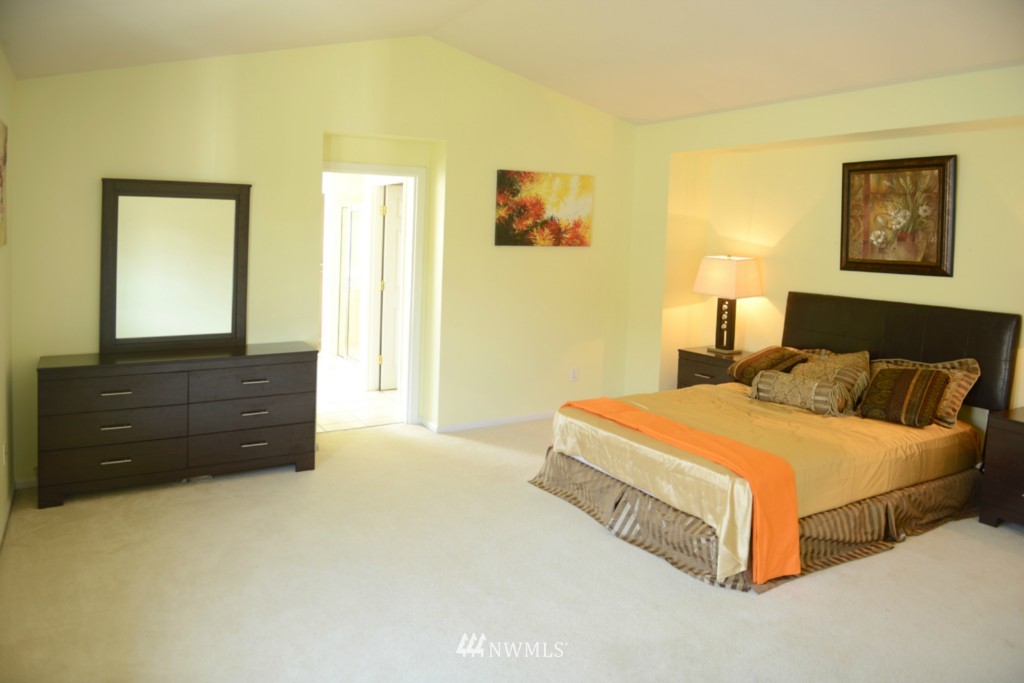 9953 227th Way Northeast Redmond, WA 98053 - Photo 12 of 23