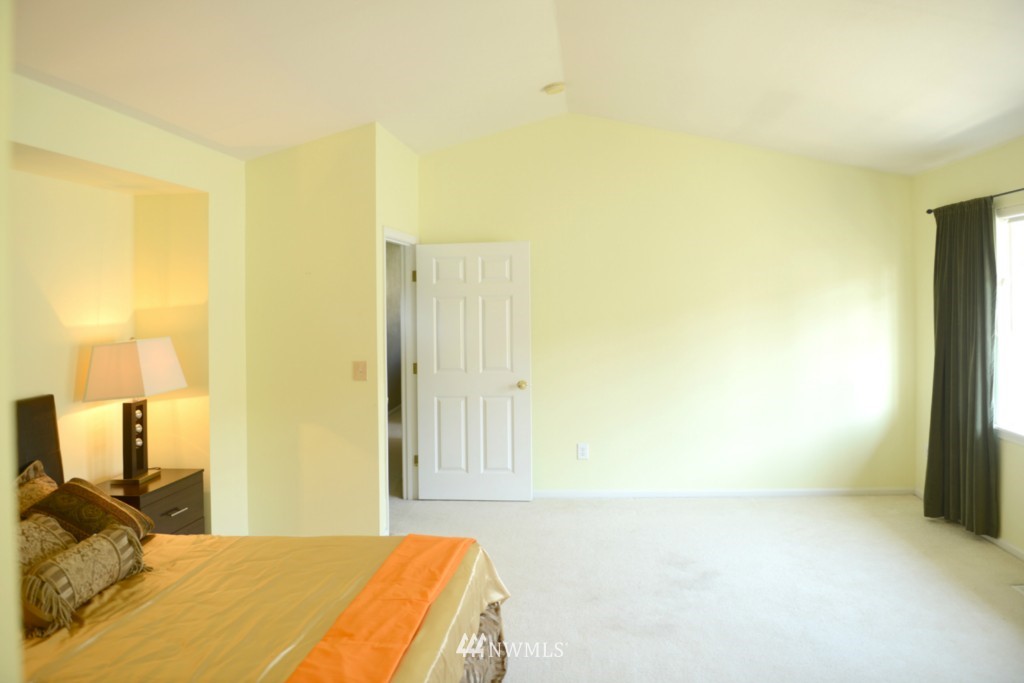 9953 227th Way Northeast Redmond, WA 98053 - Photo 13 of 23