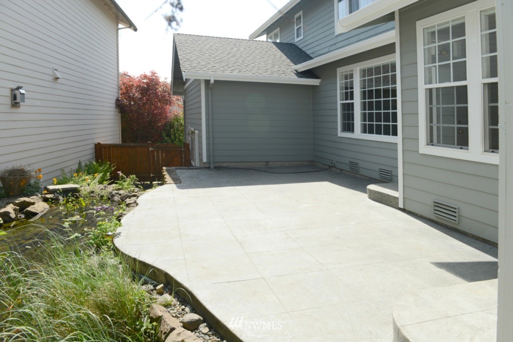 9953 227th Way Northeast Redmond, WA 98053 - Photo 18 of 23