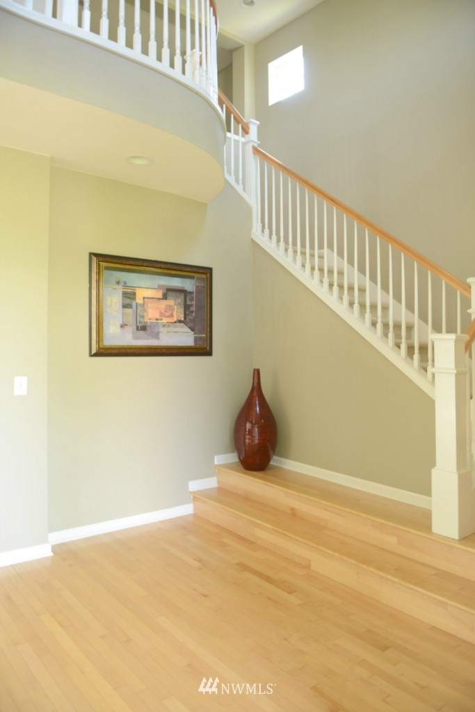 9953 227th Way Northeast Redmond, WA 98053 - Photo 10 of 23
