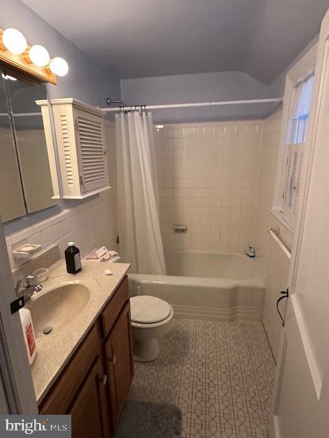231 Crosshill Road Wynnewood, PA 19096 - Photo 8 of 13 Bathroom
