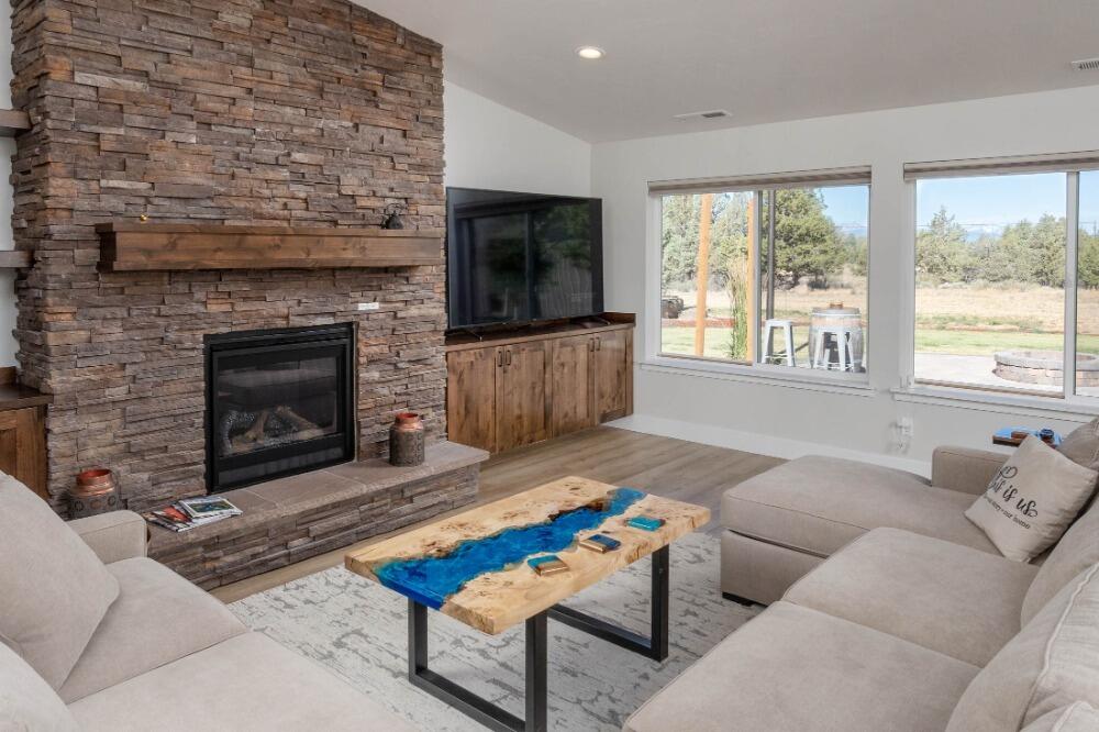 61588 Gribbling Road Bend, OR 97702 - Photo 18 of 26 29
