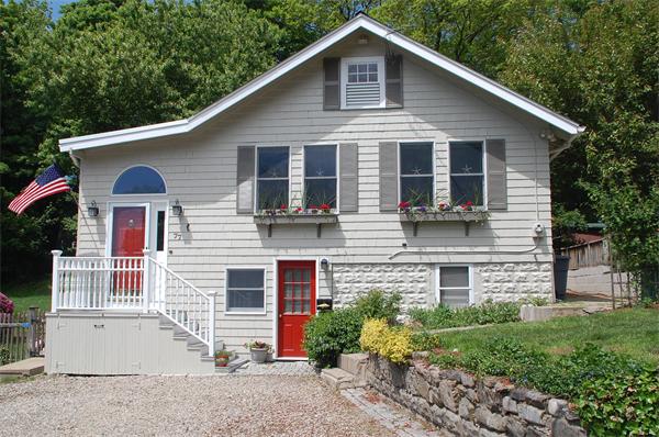 77 Overlook Road Marblehead, MA 01945 - Photo 1 of 22