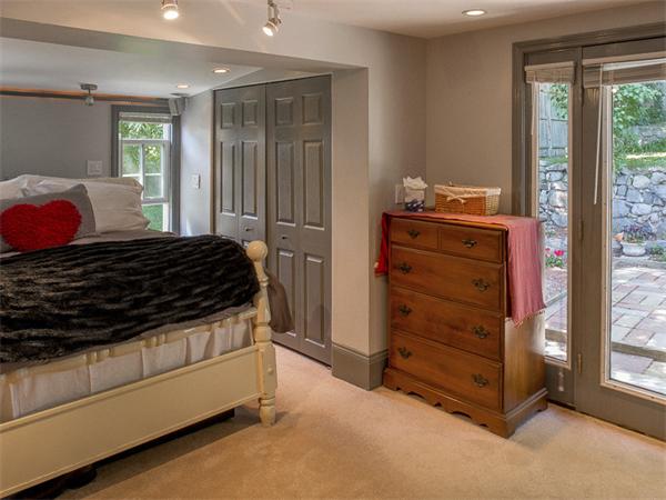 77 Overlook Road Marblehead, MA 01945 - Photo 14 of 22
