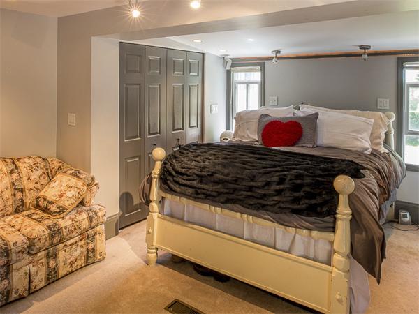 77 Overlook Road Marblehead, MA 01945 - Photo 15 of 22