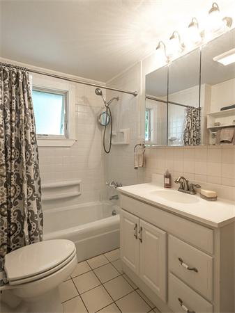 77 Overlook Road Marblehead, MA 01945 - Photo 17 of 22