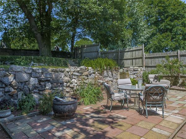 77 Overlook Road Marblehead, MA 01945 - Photo 18 of 22