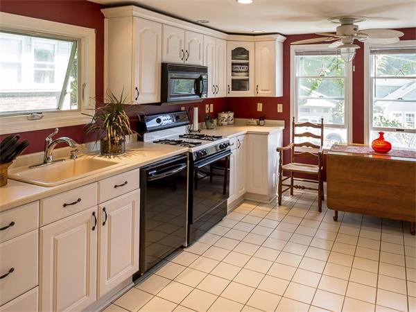 77 Overlook Road Marblehead, MA 01945 - Photo 6 of 22