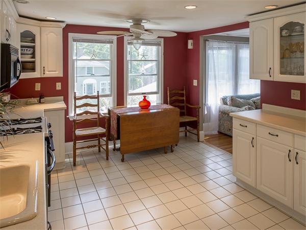 77 Overlook Road Marblehead, MA 01945 - Photo 7 of 22