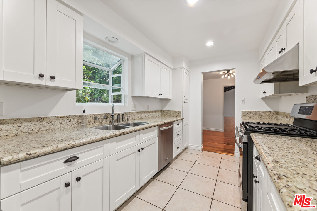 1150 Coronet Avenue Pasadena, CA 91107 - Photo 18 of 53