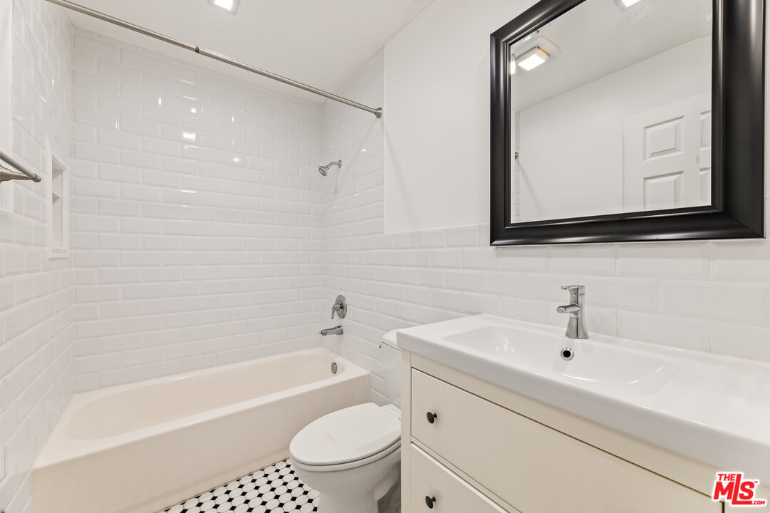 1150 Coronet Avenue Pasadena, CA 91107 - Photo 26 of 53