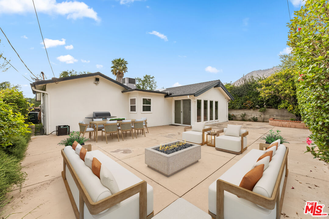 1150 Coronet Avenue Pasadena, CA 91107 - Photo 3 of 53